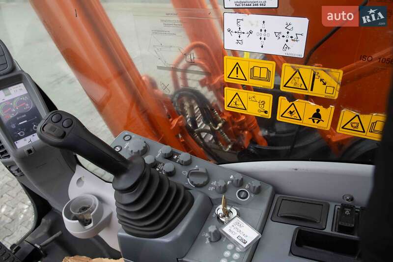 Гусеничный экскаватор Hitachi ZX 2021 в Житомире