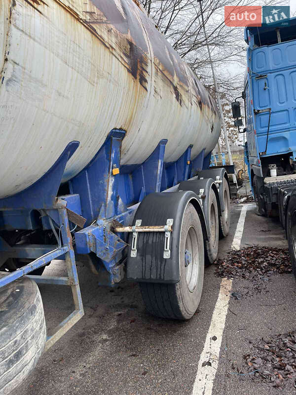 Цистерна HLS 350.45 1999 в Белой Церкви