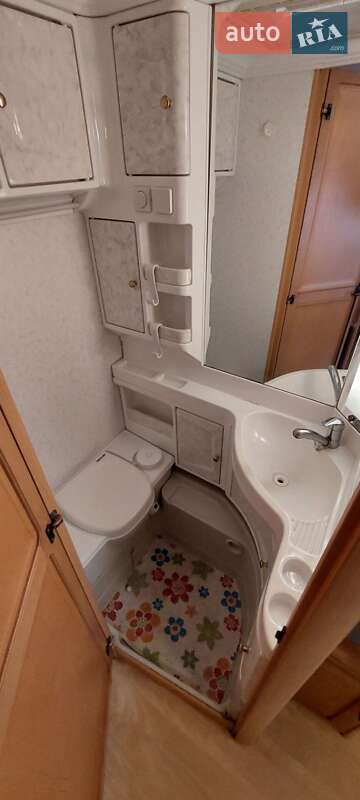 Причіп дача Hobby Prestige 2001 в Житомирі