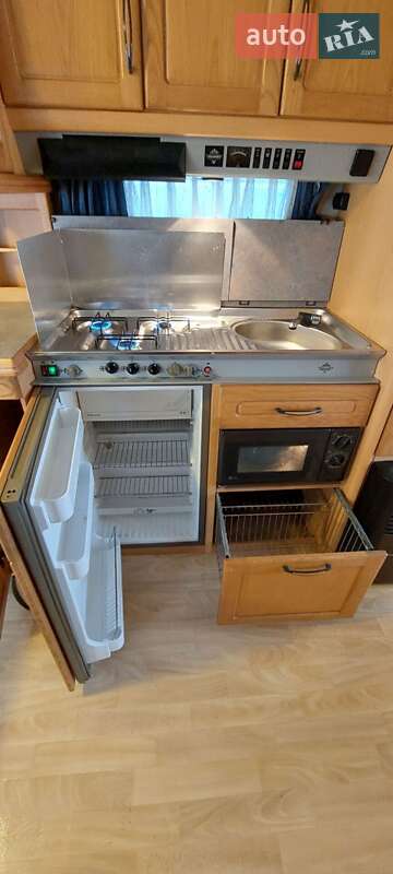 Причіп дача Hobby Prestige 2001 в Житомирі