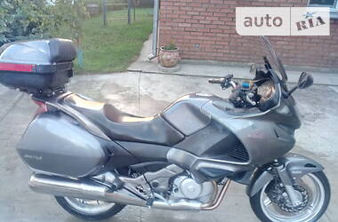 Мотоцикл Спорт-туризм Honda  2006 в 