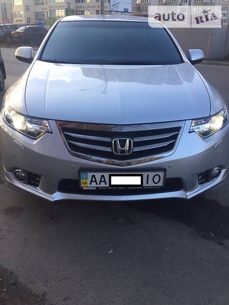 Седан Honda Accord 2012 в Киеве