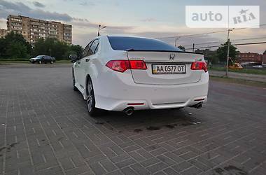 Седан Honda Accord 2012 в Києві