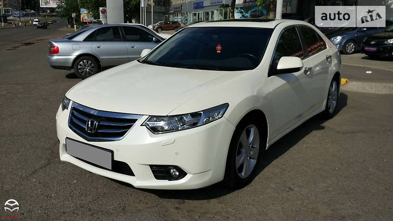 Honda Accord 2011 года