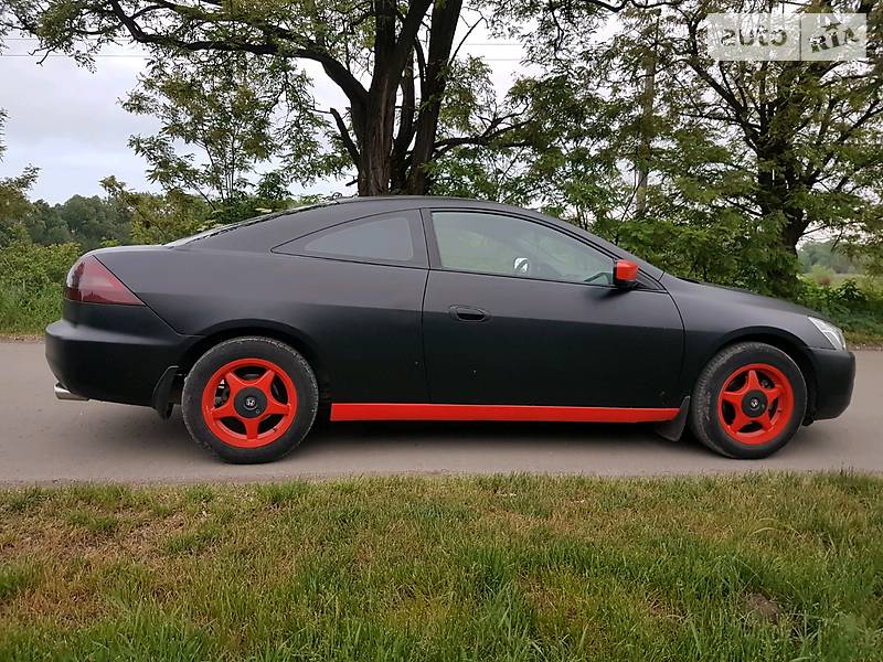 Honda Accord 2004 року
