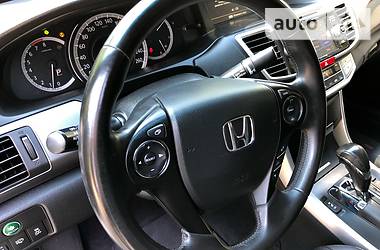 Седан Honda Accord 2014 в Киеве