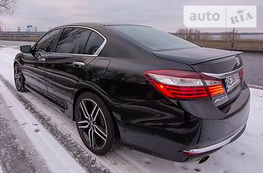 Седан Honda Accord 2017 в Каменском