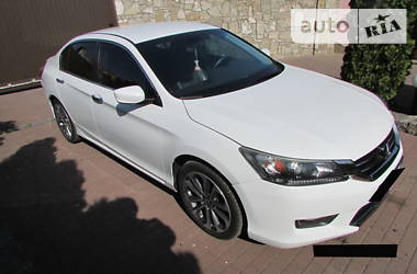 Седан Honda Accord 2015 в Хмельницькому