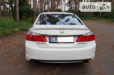 Седан Honda Accord 2013 в Черкассах