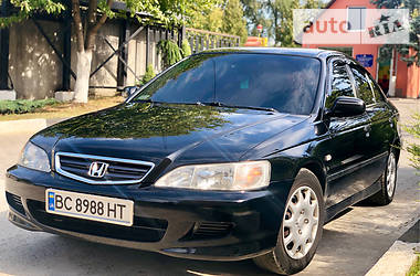 Седан Honda Accord 2001 в 
