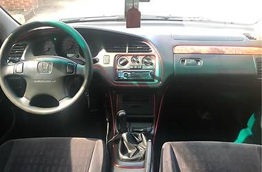 Седан Honda Accord 2001 в 