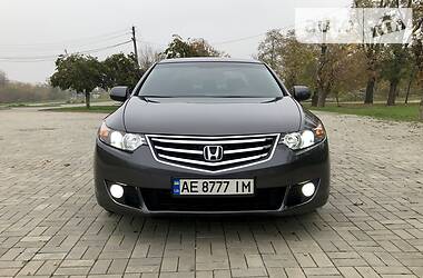 Седан Honda Accord 2010 в Никополе