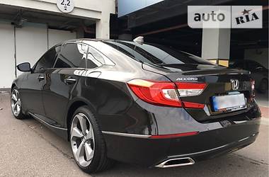 Седан Honda Accord 2018 в Киеве