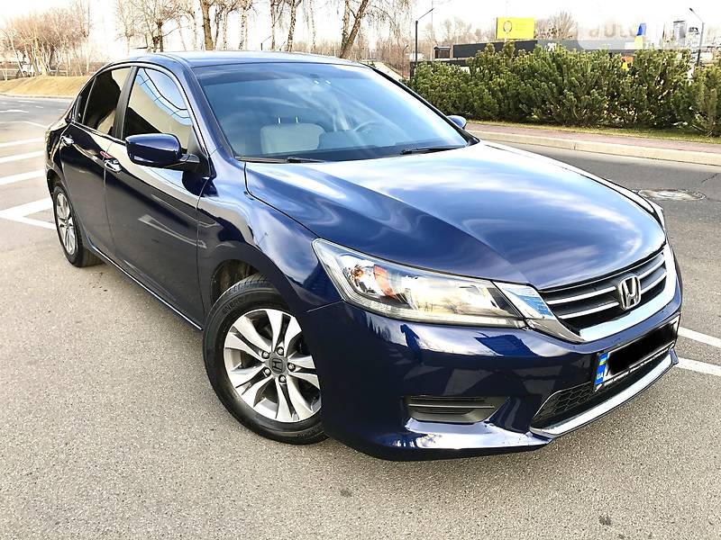 Седан Honda Accord 2013 в Киеве