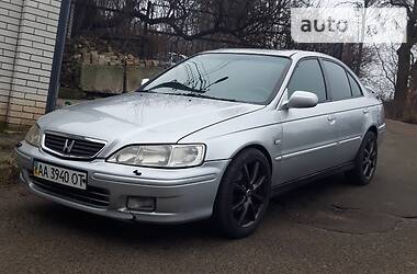 Седан Honda Accord 1999 в Киеве