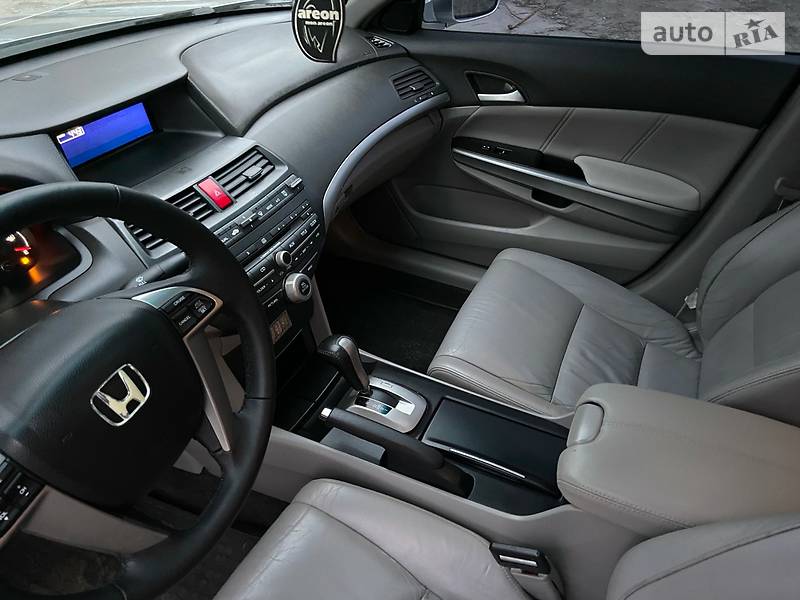 Седан Honda Accord 2009 в Києві