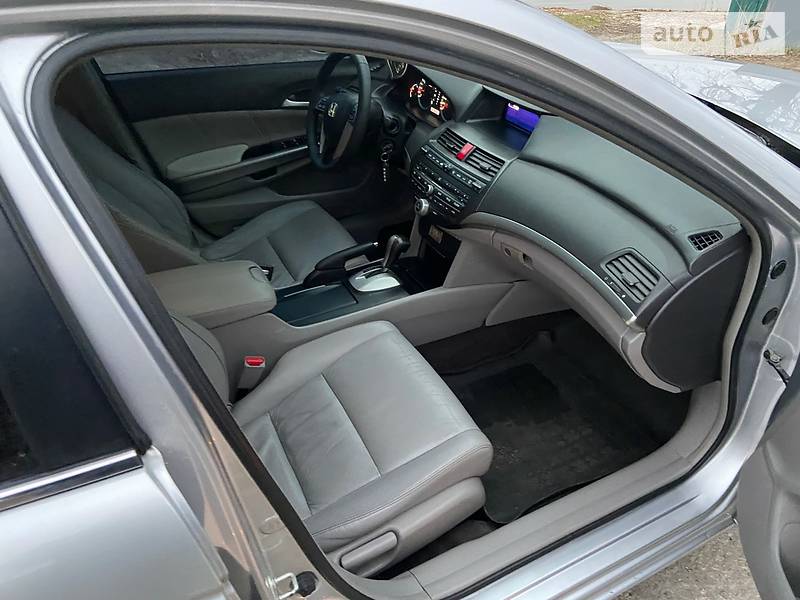 Седан Honda Accord 2009 в Києві