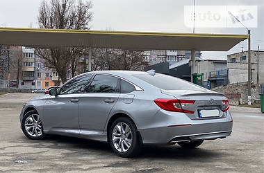 Седан Honda Accord 2018 в Днепре