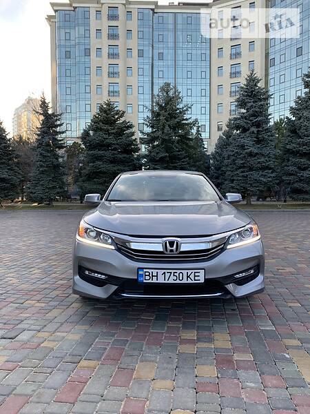 Седан Honda Accord 2017 в Одессе