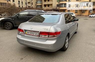 Седан Honda Accord 2003 в Киеве