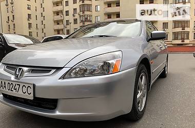 Седан Honda Accord 2003 в Киеве