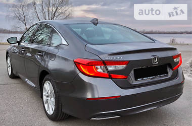 Седан Honda Accord 2018 в 