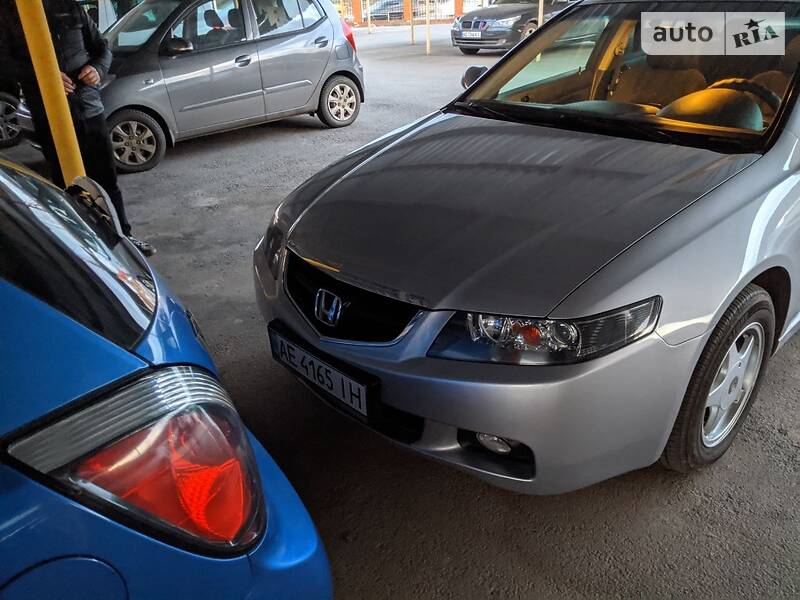 Седан Honda Accord 2004 в Кривому Розі