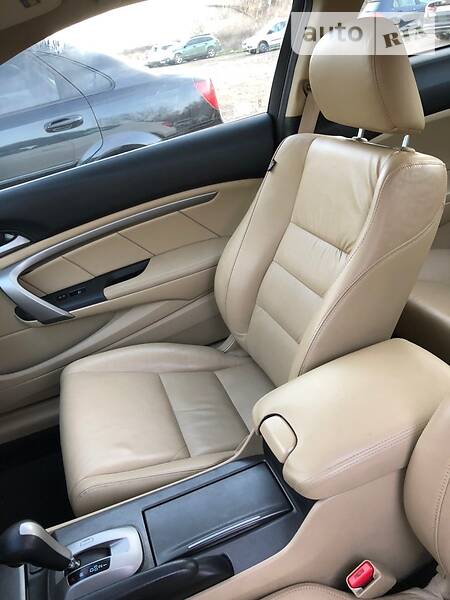 Купе Honda Accord 2010 в Одессе