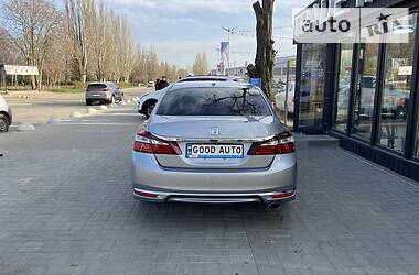 Седан Honda Accord 2016 в 