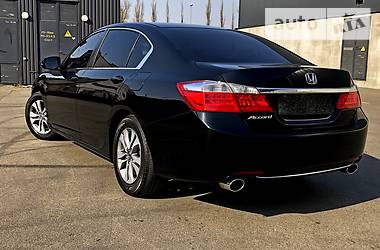 Седан Honda Accord 2013 в 