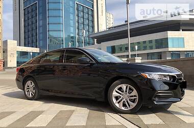 Седан Honda Accord 2019 в 