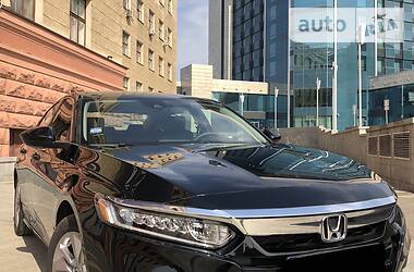Седан Honda Accord 2019 в 