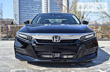 Седан Honda Accord 2018 в 