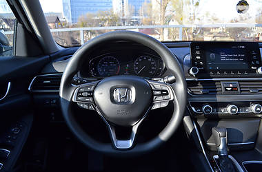 Седан Honda Accord 2018 в 