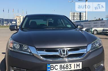 Седан Honda Accord 2012 в 