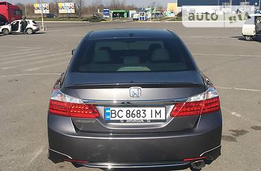 Седан Honda Accord 2012 в 
