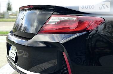 Купе Honda Accord 2015 в 