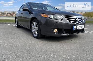 Седан Honda Accord 2010 в 