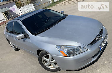 Седан Honda Accord 2003 в 