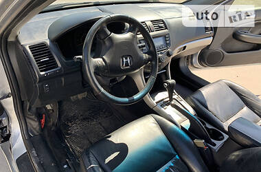 Седан Honda Accord 2003 в 