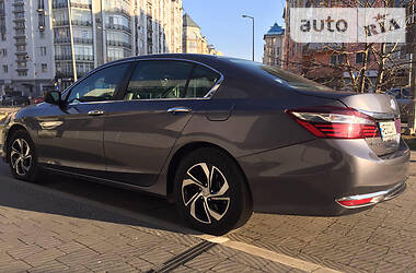 Седан Honda Accord 2016 в 