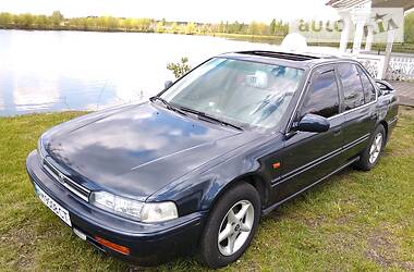 Седан Honda Accord 1994 в Овруче