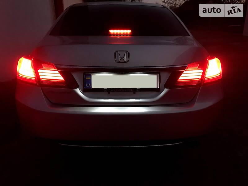 Седан Honda Accord 2013 в Києві