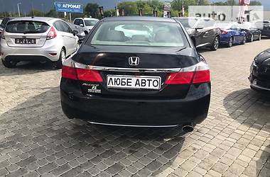 Седан Honda Accord 2015 в Львові