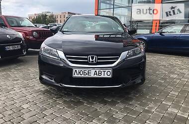 Седан Honda Accord 2015 в Львові