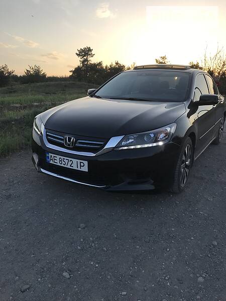 Седан Honda Accord 2014 в Кам'янському