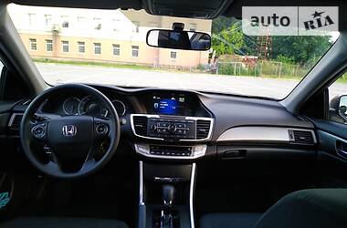 Седан Honda Accord 2015 в Чернигове
