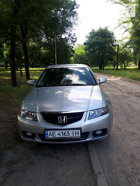 Седан Honda Accord 2004 в Кривому Розі