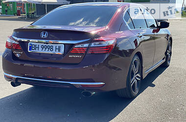 Седан Honda Accord 2017 в 