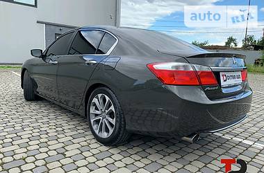 Седан Honda Accord 2013 в Ивано-Франковске